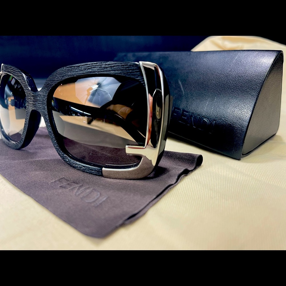 Fendi FS 5117-001-130 Black